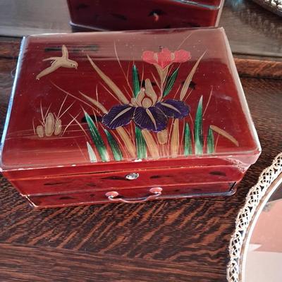 DRESSER MIRROR AND AN ASIAN STYLE JEWELRY BOX