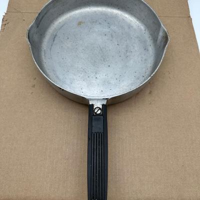Vintage Wagner Ware Sidney-O Magnalite Aluminum Skillet Pan No. 4508M