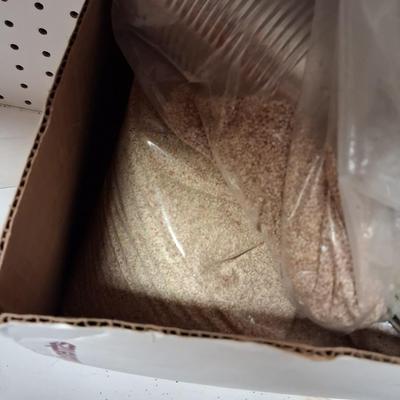 CABELA'S MODEL 400 VIBRATORY CASE TUMBLER WITH EXTRAS