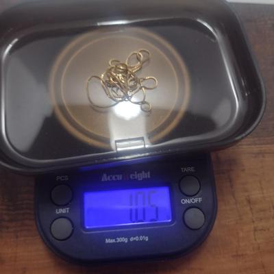 14 Karat Yellow Gold Box Chain Necklace-16" Long- Approx Total Weight 1.05 Grams (#21)