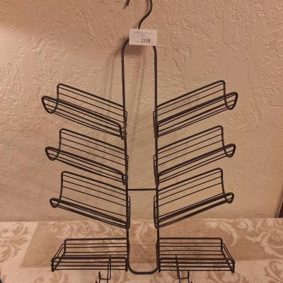 Hanging metal shower caddy in bronze finish