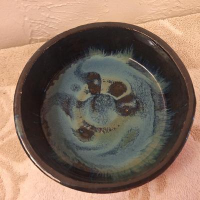 handmade pottery bowl with cark blue and turquoise glaze -studio ceramic art