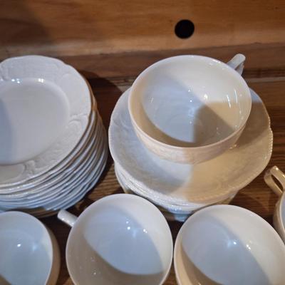 Rosenthal Sanssouci White porcelain dinnerware 8 cups, 12 of most plates