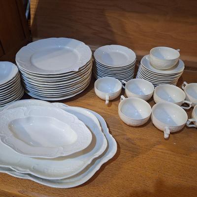 Rosenthal Sanssouci White porcelain dinnerware 8 cups, 12 of most plates