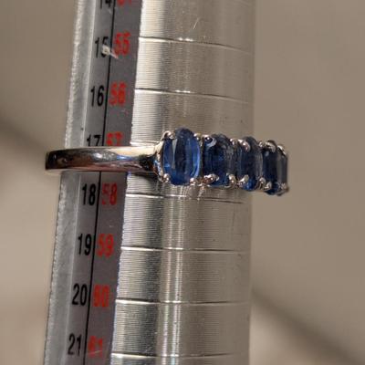 STS 925 Silver Ring size 8 Light blue stones