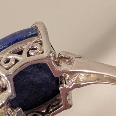 STS 925 Sterling silver ring size 8 with Dark blue stone (lapis lazuli?)