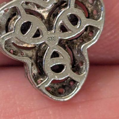 STS 925 Sterling silver Dangle earrings with dark blue stones