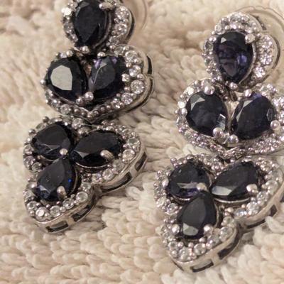 STS 925 Sterling silver Dangle earrings with dark blue stones
