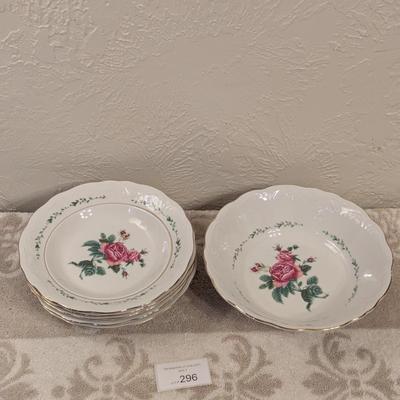 6 pc Gibson housewares Victorian rose pattern soup or salad bowls.