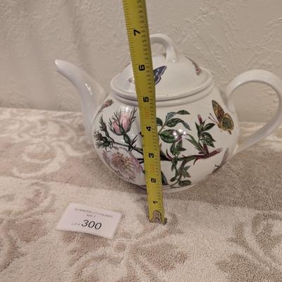 Portmeirion Botanic Garden teapot "Dog Rose" with butterflies  1972 4 cup teapot and lid