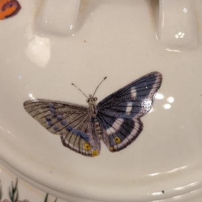 Portmeirion Botanic Garden teapot "Dog Rose" with butterflies  1972 4 cup teapot and lid