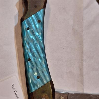 Vintage Pakistan light Buck knife and case