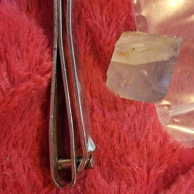 small pocket knife and nail clippers