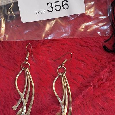 silvertone dangle earrings- no markings found