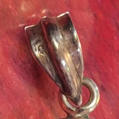 vintage sterling silver oval pendant with mother of pearl or white stone