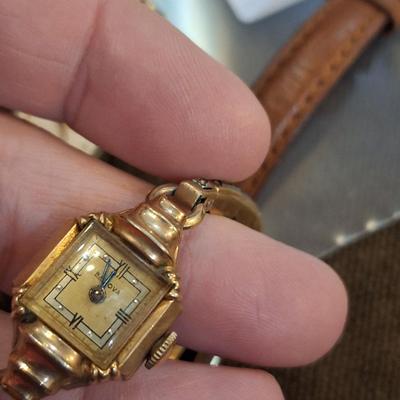 watch bundle- non working