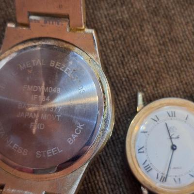 watch bundle- non working