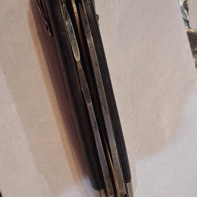 Vintage Camillus NY lineman's 2 blade knife