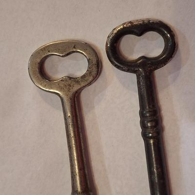 2 skeleton keys