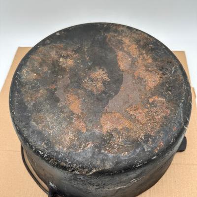 Antique Cast Iron Dutch Oven w/ Lid & Bail Handle – Camp Cooking Pot
