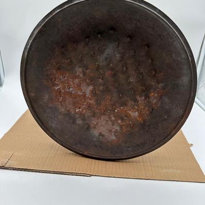 Antique Cast Iron Dutch Oven w/ Lid & Bail Handle – Camp Cooking Pot