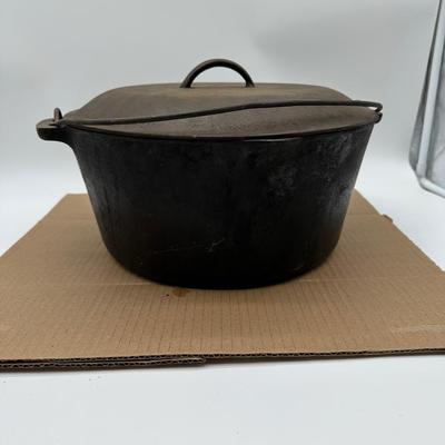 Antique Cast Iron Dutch Oven w/ Lid & Bail Handle – Camp Cooking Pot