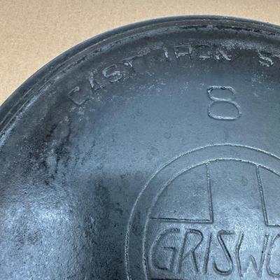 Vintage Griswold #8 Cast Iron Skillet – Large Block Logo – Erie PA – 704 B