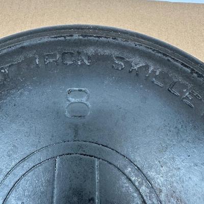 Vintage Griswold #8 Cast Iron Skillet – Large Block Logo – Erie PA – 704 B