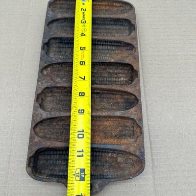 Antique Wagner Ware Cast Iron Corn Stick Pan – Sidney O – Pat’d July 6, 1920