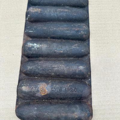 Antique Wagner Ware Cast Iron Corn Stick Pan – Sidney O – Pat’d July 6, 1920