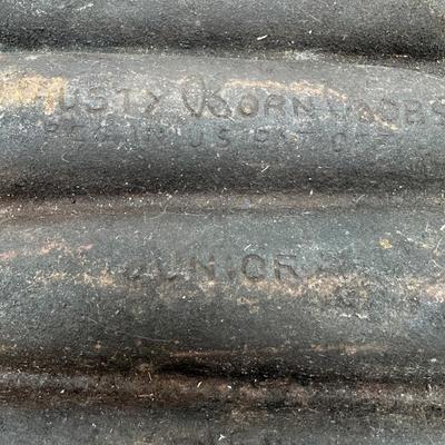 Antique Wagner Ware Cast Iron Corn Stick Pan – Sidney O – Pat’d July 6, 1920