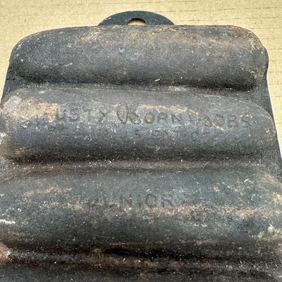 Antique Wagner Ware Cast Iron Corn Stick Pan – Sidney O – Pat’d July 6, 1920