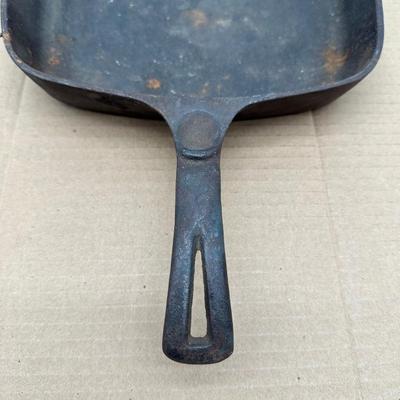 Vintage Wagner Ware Sidney O Square Cast Iron Skillet No. 1218B