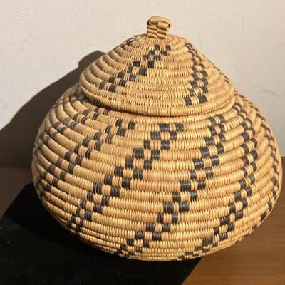 Zulu Ukhamba Lidded Basket - South African Geometric Art, 9" Wide x 8" Tall