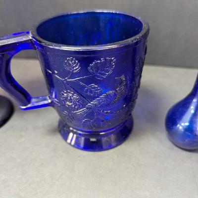 Cobalt Blue Bud Vase Ruffle Rim The Alamo Souvenir Glass Mosser Glass Robin In Tree Cup