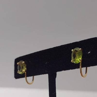 14 Karat Yellow Gold and Peridot Screw Back Earrings (#25)