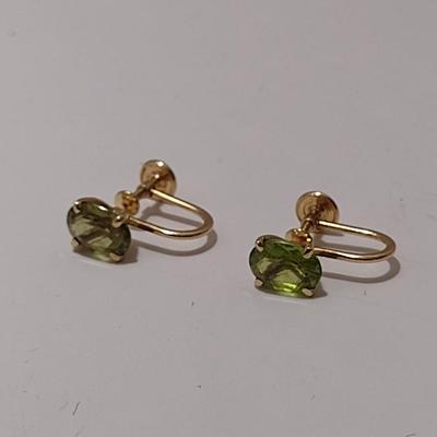 14 Karat Yellow Gold and Peridot Screw Back Earrings (#25)
