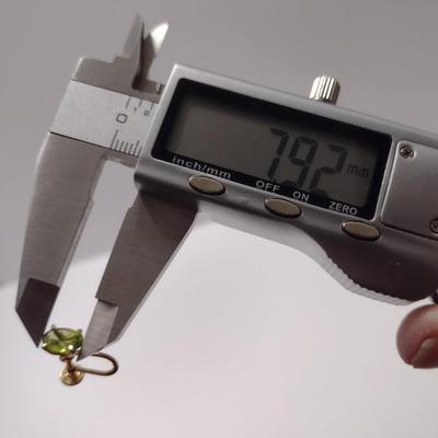 14 Karat Yellow Gold and Peridot Screw Back Earrings (#25)