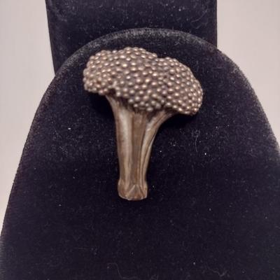 Vintage J.H. Breakell Sterling Silver Broccoli Design Brooch- Approx Total Weight 13.43 Grams (#26)
