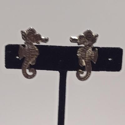 Sterling Silver Seahorse Design Screw Back Earrings- Approx Total Weight 3.71 Grams (#28)