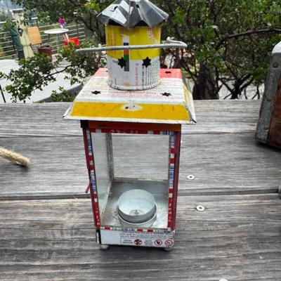 WOODEN CRATE WITH METAL STAR AND MORE