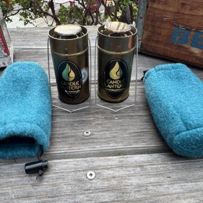 WOODEN CRATE WITH METAL STAR AND MORE