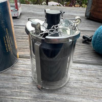 WOODEN CRATE WITH METAL STAR AND MORE