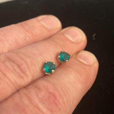 Vintage 10K Gold Emerald Stud Earrings – Rich Green Stones, Posts Only (No Backs)