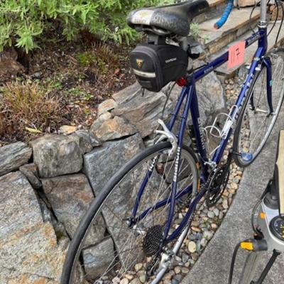 BIANCHI BIKE AND PUMP