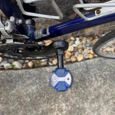 BIANCHI BIKE AND PUMP