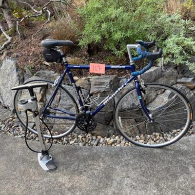 BIANCHI BIKE AND PUMP