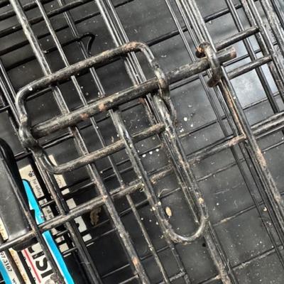 DOG CRATE/KENNEL AND MORE
