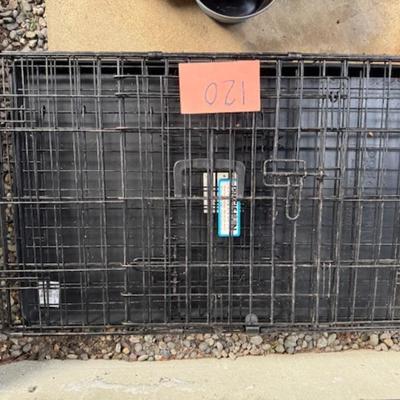 DOG CRATE/KENNEL AND MORE