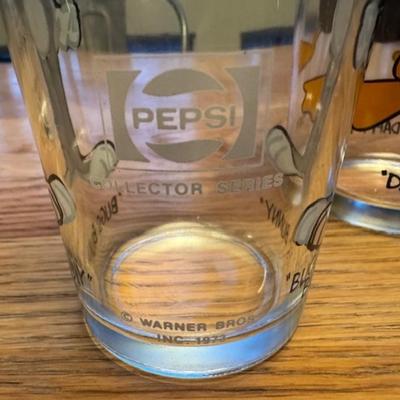 LOONEY TUNES GLASSES x 13